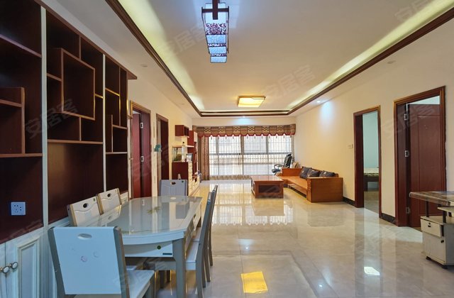 洋和盛世天骄4室2厅146㎡58.8万二手房图片