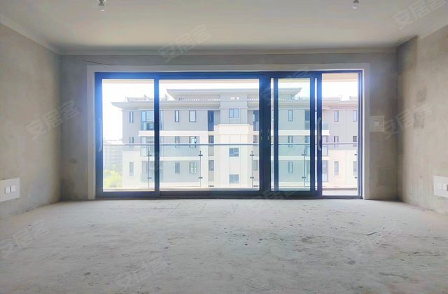 中铁诺德山海春风二期3室2厅129.04㎡258万二手房图片