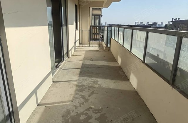 万瑞天悦南湖4室2厅139㎡70万二手房图片