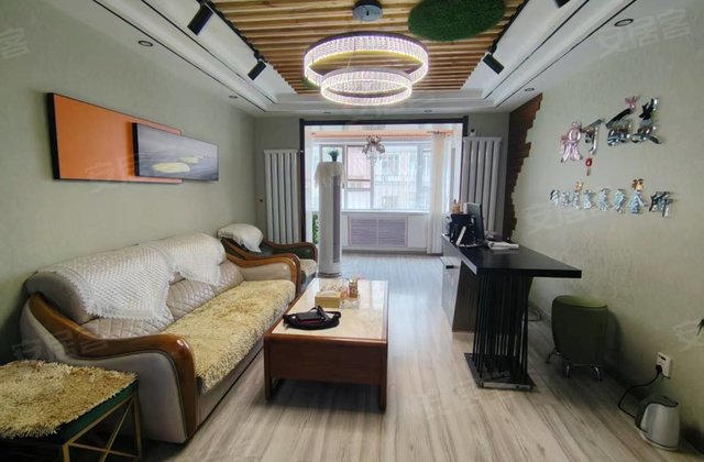 广场花园小区3室2厅133㎡46.8万二手房图片