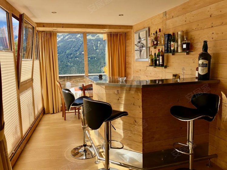 瑞士约¥906万BEAUTIFUL TERRACE WITH STUNNING VIEWS二手房公寓图片