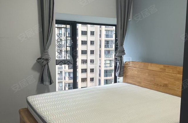 中骏蓝湾香郡3室2厅2卫87.02㎡南北59万