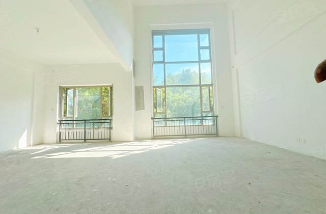 海逸豪庭御峰(别墅)5室2厅265㎡800万二手房图片