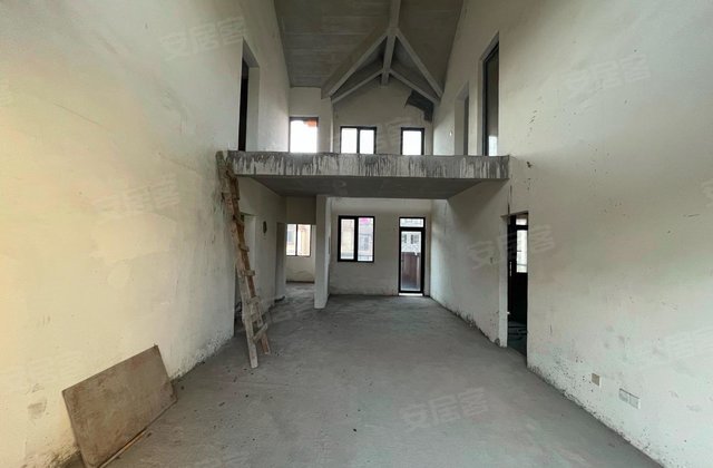 康田栖樾4室2厅185.5㎡190万二手房图片