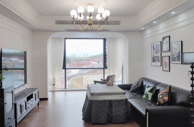 翰林首府4室2厅134㎡73.8万二手房图片