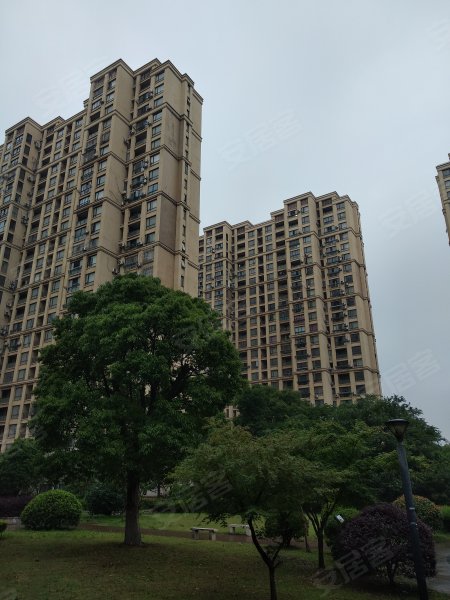 宝华北岸郡庭(公寓住宅)