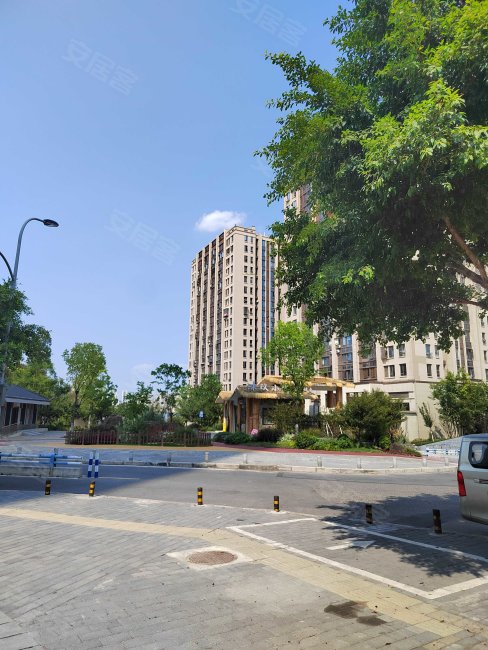 佳兆业滨江新城电梯房 楼龄新 板楼 舒适宜居 商住两用!