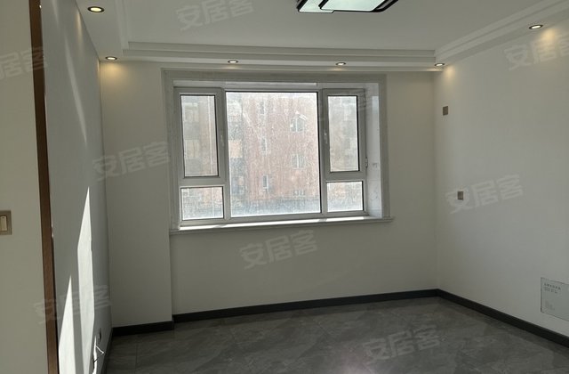 安家花园3室2厅95㎡24.8万二手房图片
