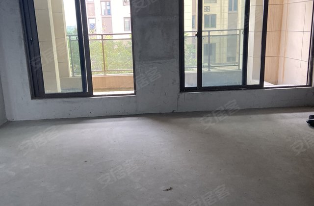 中昂耀江华府4室2厅178.58㎡168万二手房图片