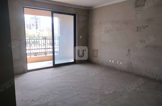 东方今典(C区)4室3厅146㎡130万二手房图片