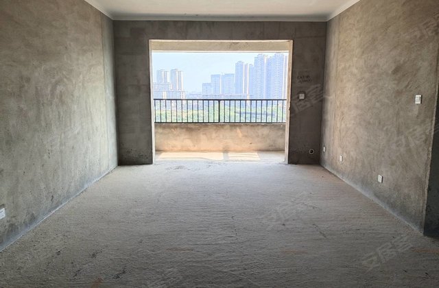 新桂都3室2厅130㎡63.8万二手房图片