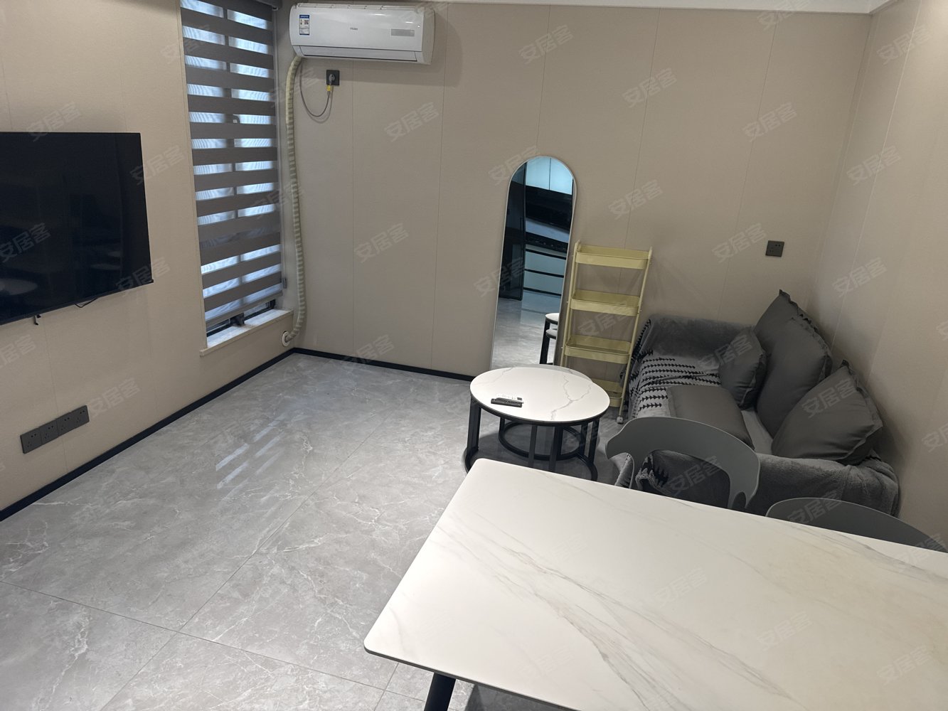 湖馨佳苑2室1厅1卫80㎡南北95万