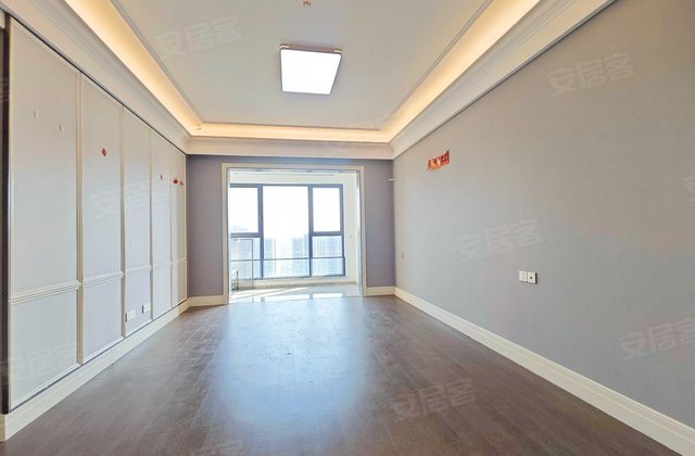 融创观湖3室2厅112㎡185万二手房图片