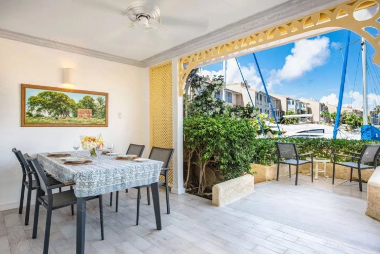 巴巴多斯约¥420万155 Lagoon Front Apartment wit二手房公寓图片