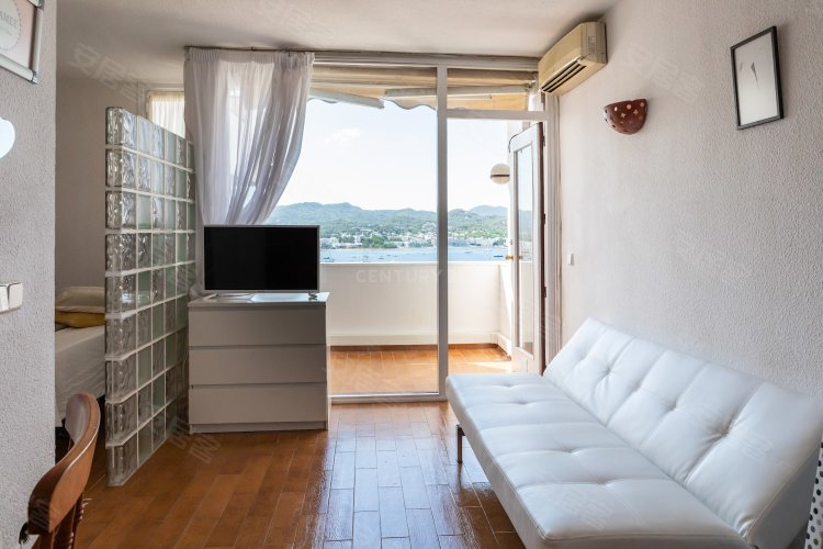 西班牙约¥124万Sant Antoni de Portmany, Spain 公寓套房在售 16.25 万欧元二手房公寓图片