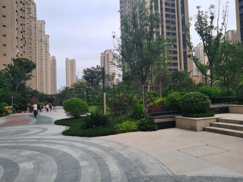 建发珑璟湾(商住楼)