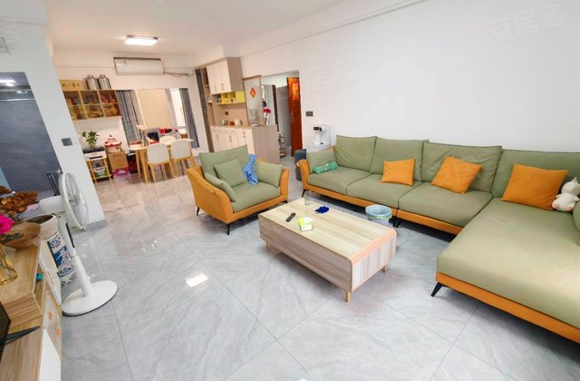 翠榕苑3室2厅140.6㎡145万二手房图片