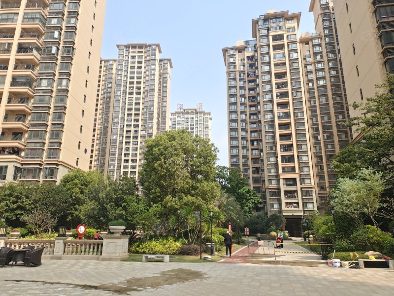 万昌东方巴黎水岸