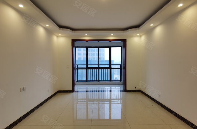 恒宇天湖国际3室2厅118.55㎡47万二手房图片