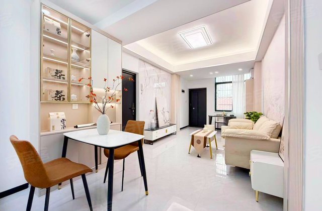 惠福西路小区3室1厅73㎡245万二手房图片