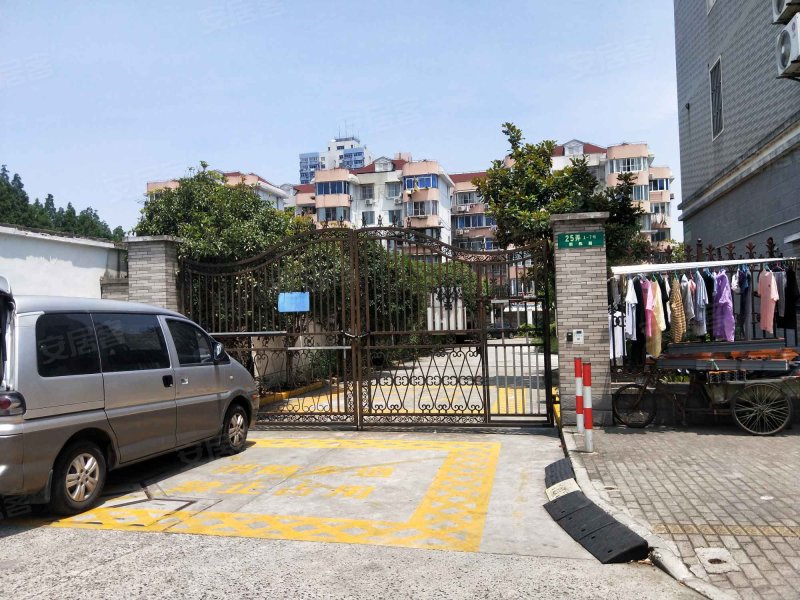 新陈路25弄小区 