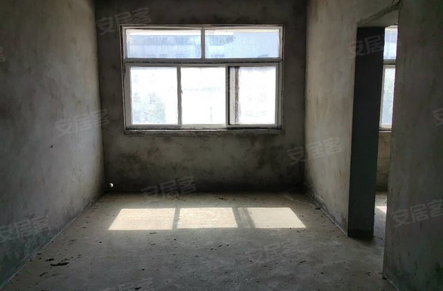 吉祥街小区3室2厅111㎡18.8万二手房图片