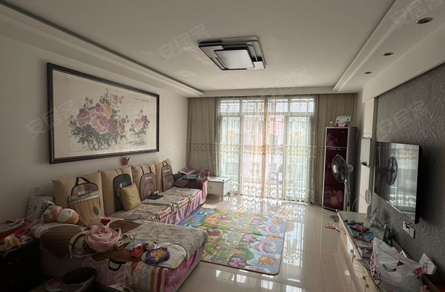 嘉华苑(西区)3室2厅135.44㎡130万二手房图片