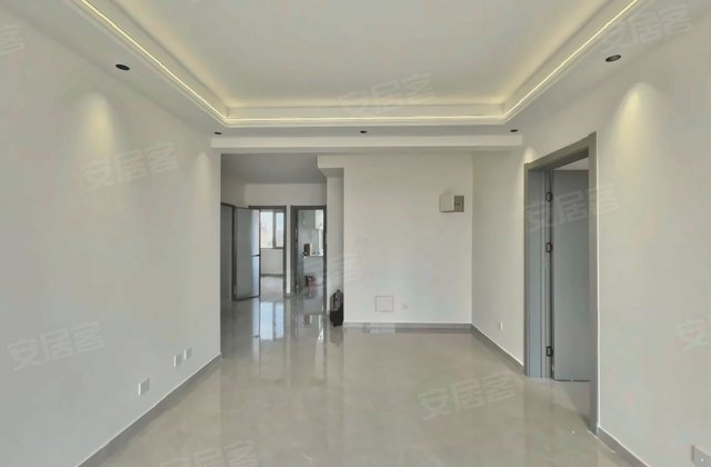 南海家园二里3室2厅2卫108.49㎡南北468万