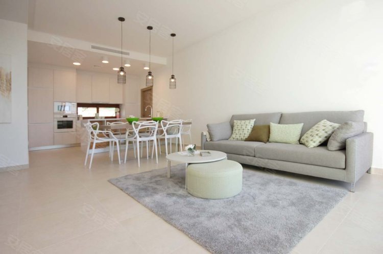 西班牙瓦伦西亚自治区阿利坎特约¥253万Alicante, Spain 房屋在售 32.99 万欧元二手房公寓图片
