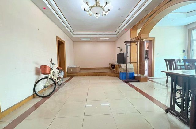 广厦商城3室2厅136㎡25.8万二手房图片