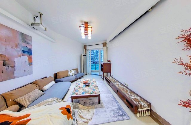 理想蓝堡国际花园3室1厅131㎡658万二手房图片