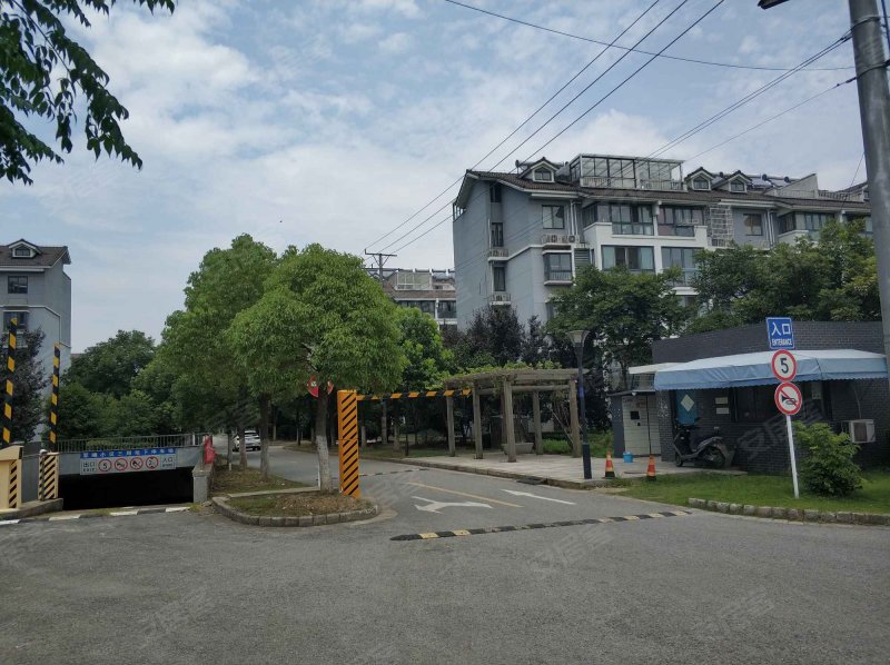 军嶂新村(a区),山水东路,近盘龙北路-无锡军嶂新村(a区)二手房,租房