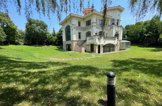 云顶别墅6室4厅529㎡1580万二手房图片