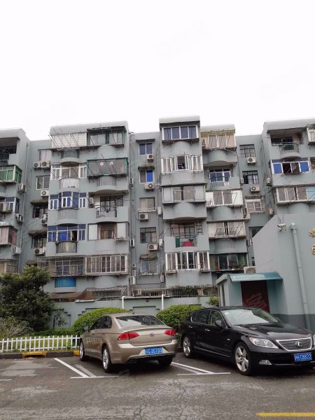 东陆新村二街坊 