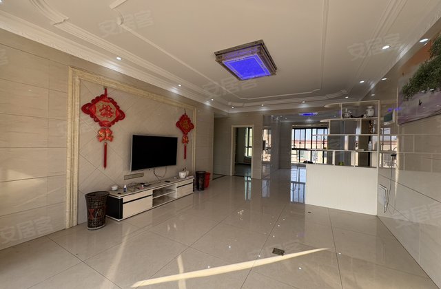 金裕华庭3室2厅137㎡45万二手房图片