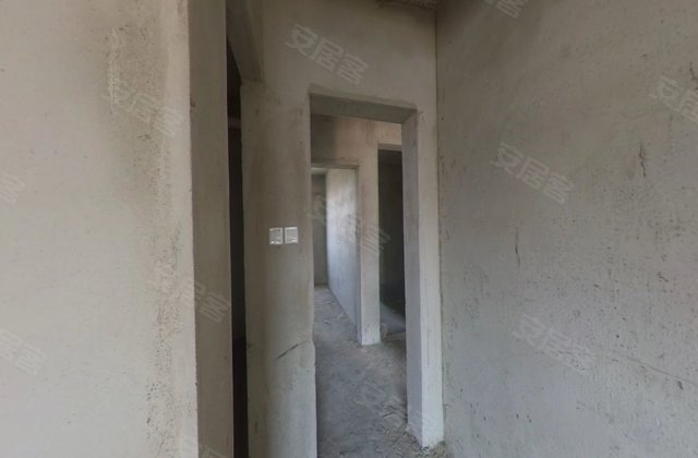 荣公馆3室2厅133㎡48万二手房图片