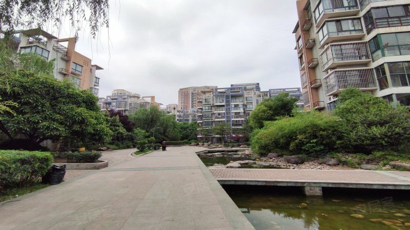 香江生态丽景a区
