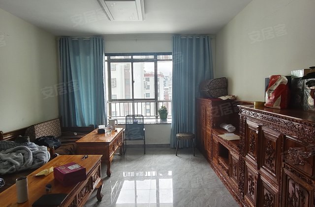 聂雄花苑3室1厅137㎡70万二手房图片