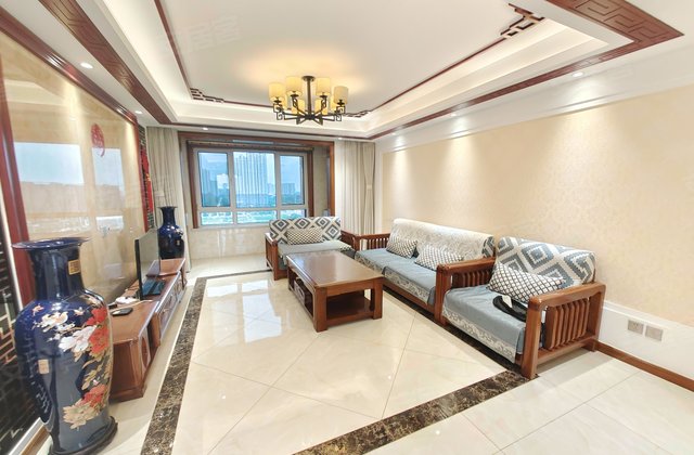 石油家园3室2厅135.74㎡130万二手房图片