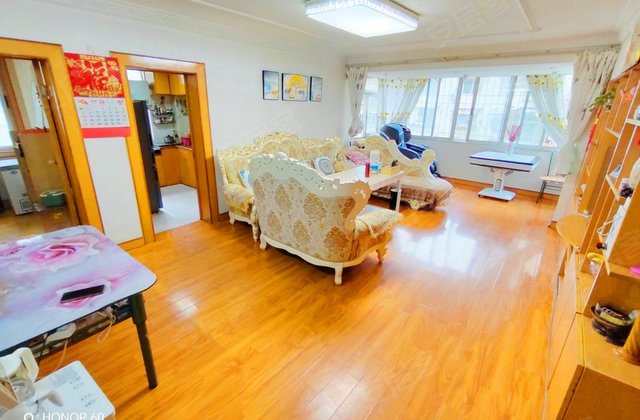 蟠桃园4室2厅127.75㎡55.8万二手房图片