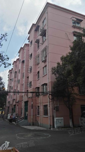 航华三村四街坊 