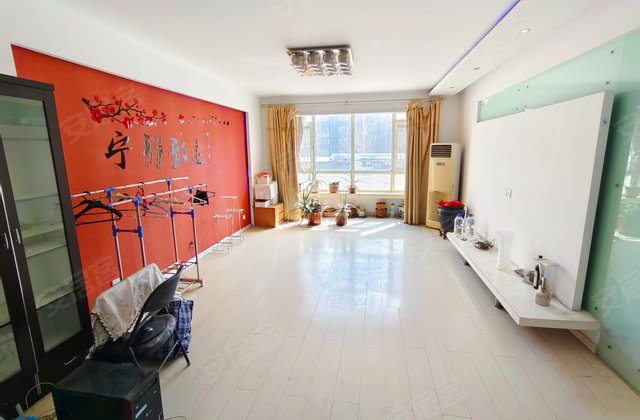 临河风景3室2厅125.77㎡72万二手房图片