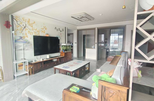 恒信桃李东方4室2厅129㎡69.8万二手房图片