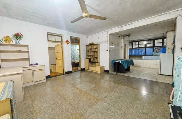 东山苑3室2厅80㎡69万二手房图片