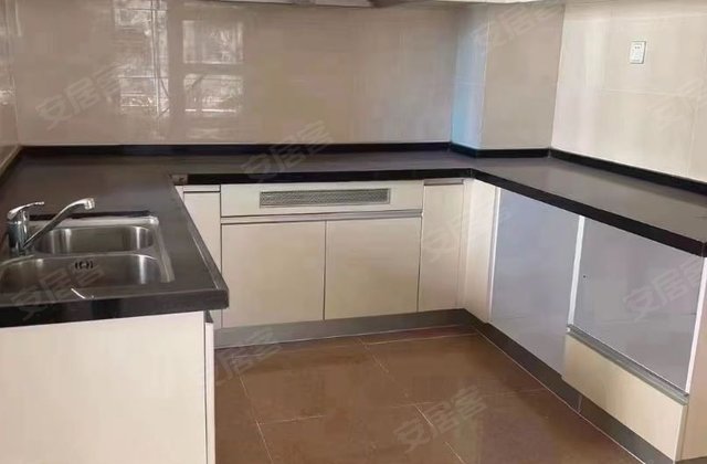 梅江碧桂园5室2厅204.96㎡99万二手房图片