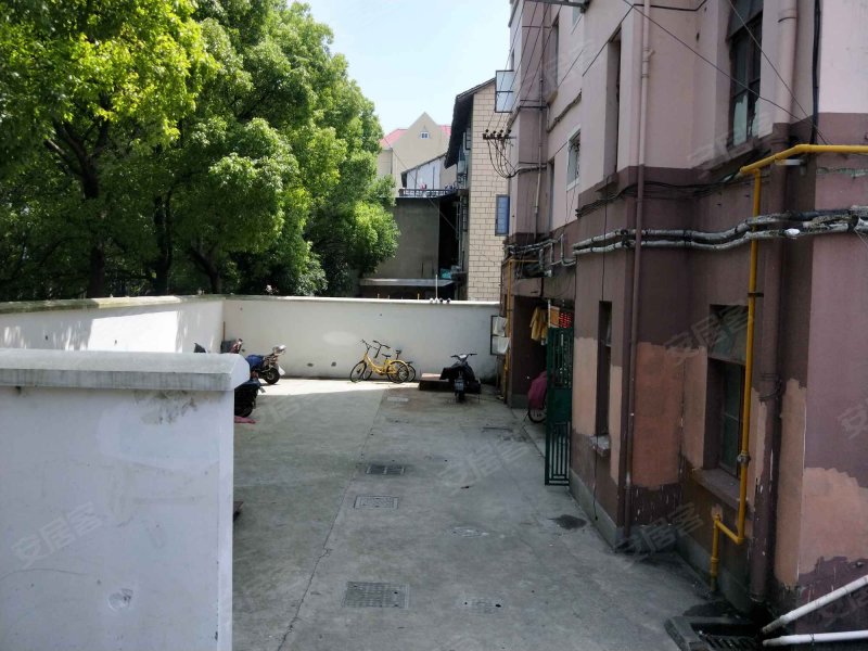 古桐路77号小区 