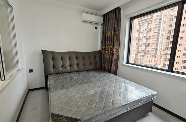 日新小区1室1厅57㎡13.8万二手房图片