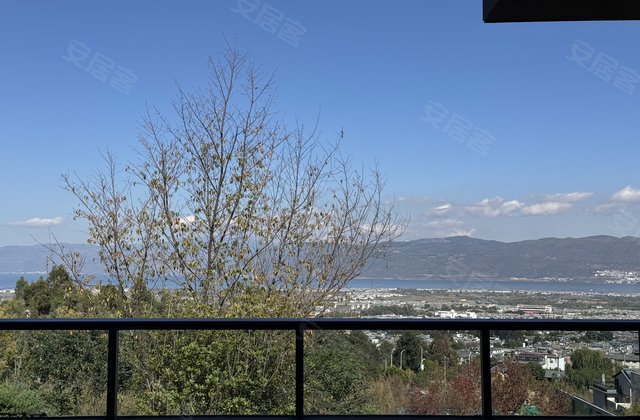 大理的小院子北区2室2厅2卫150㎡南北180万