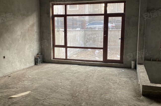 后英温泉小镇别墅