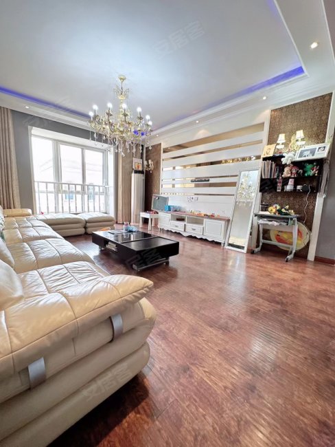 景悦城市名家3室2厅2卫150㎡南北62.8万